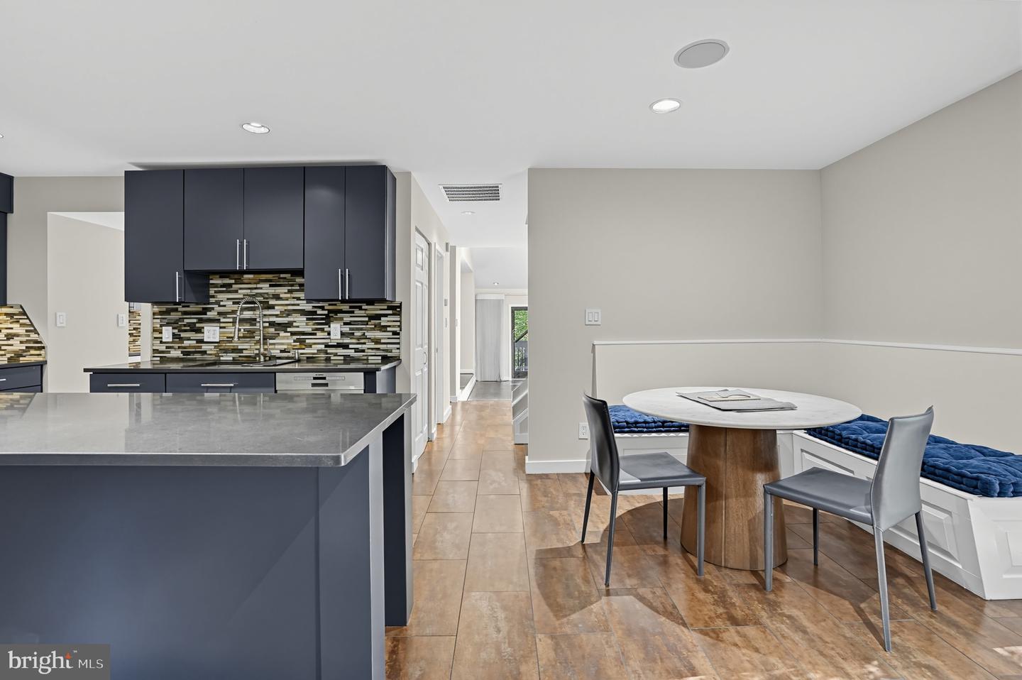 11322 Dockside Cir Property Photo 13