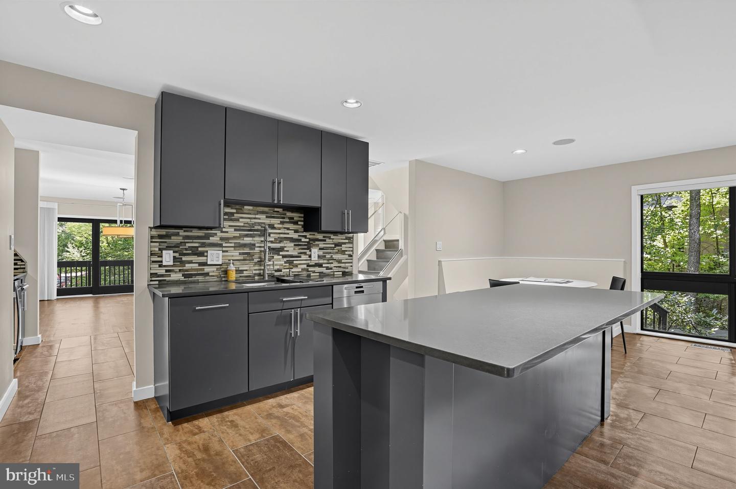 11322 Dockside Cir Property Photo 17