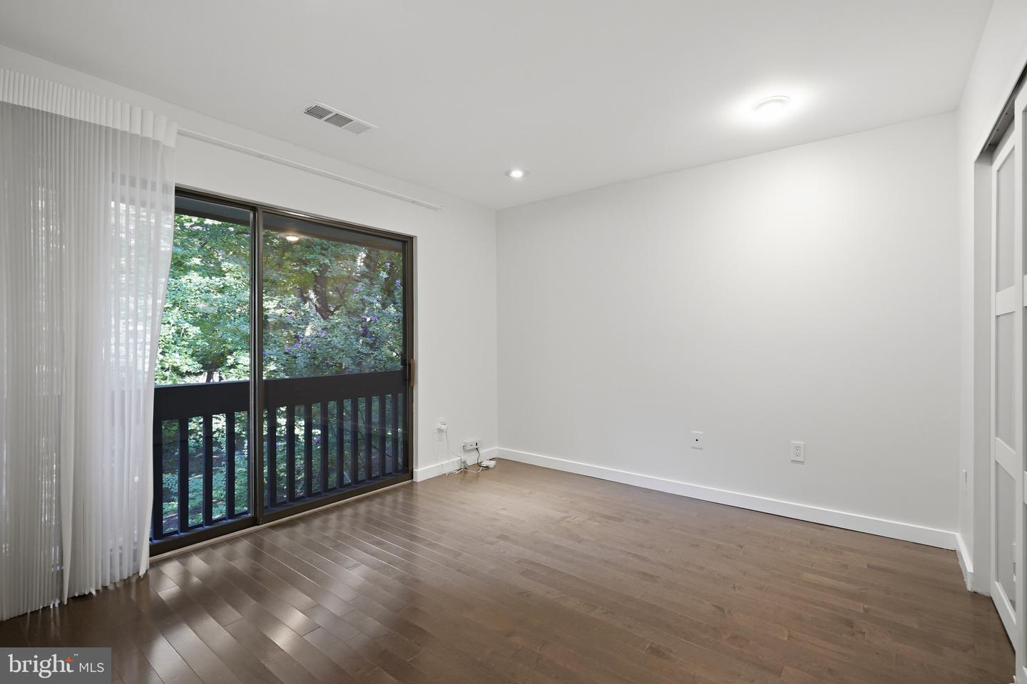 11322 Dockside Cir Property Photo 28