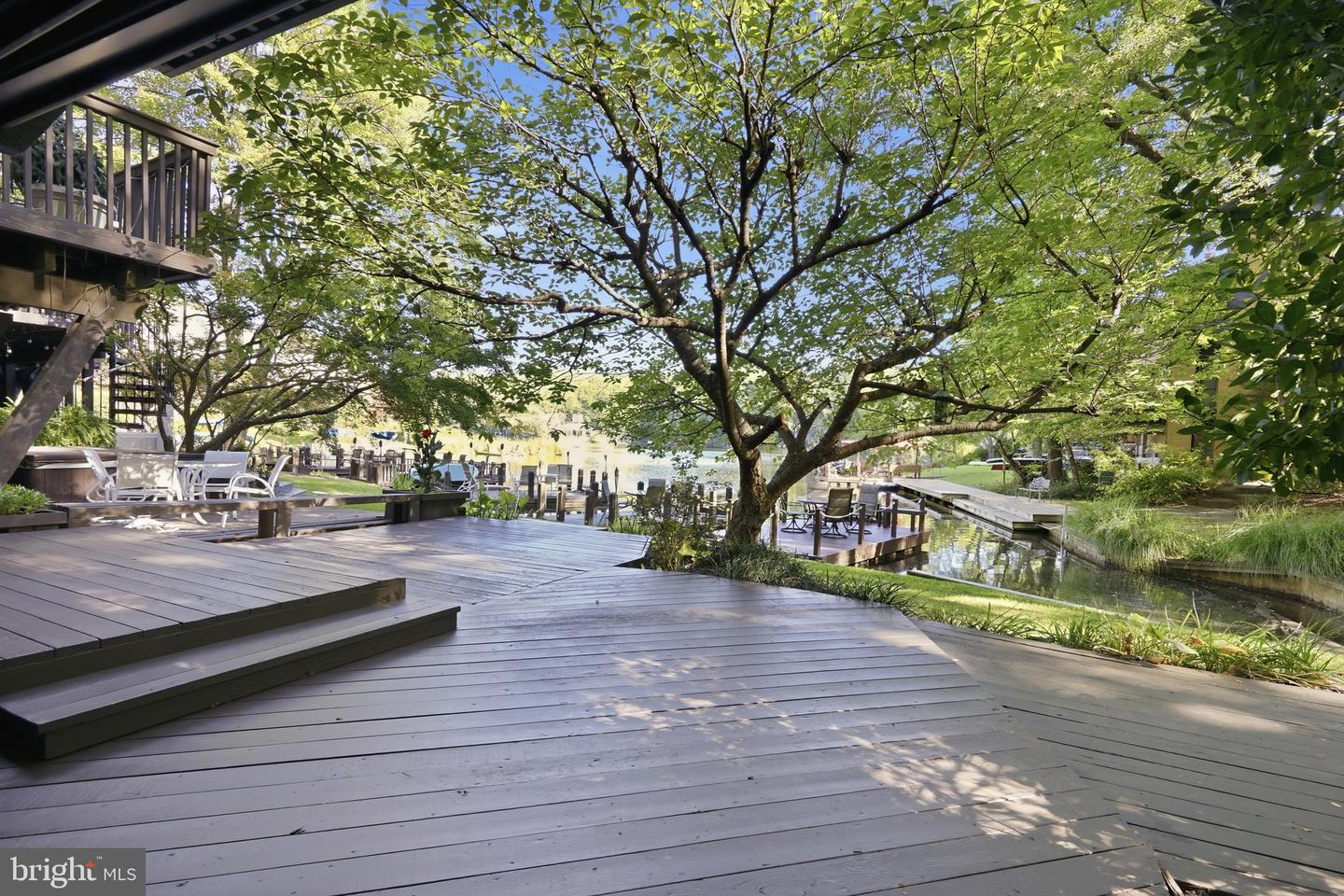 11322 Dockside Cir Property Photo 44