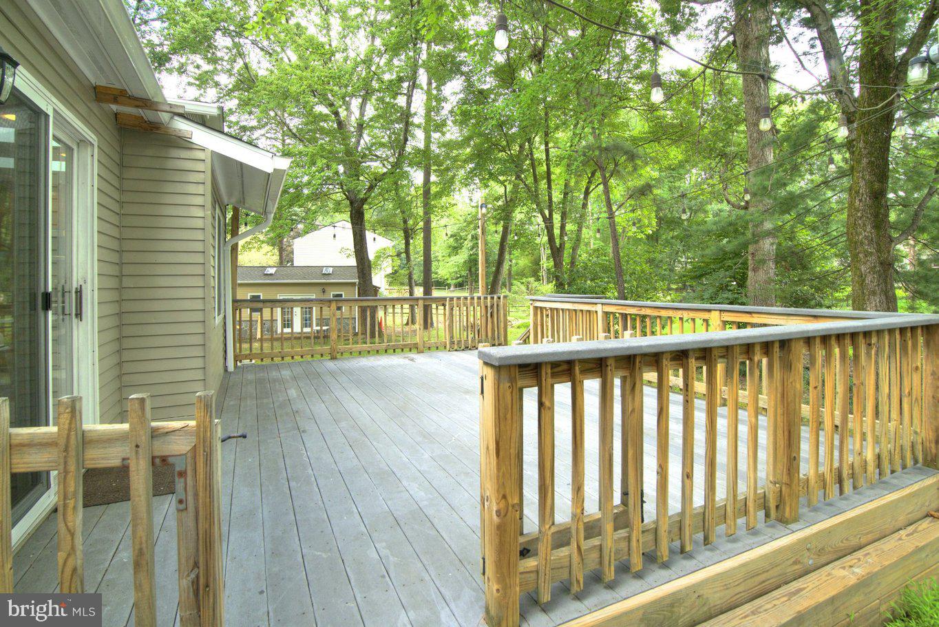 2405 Earlsgate Ct Property Photo 7