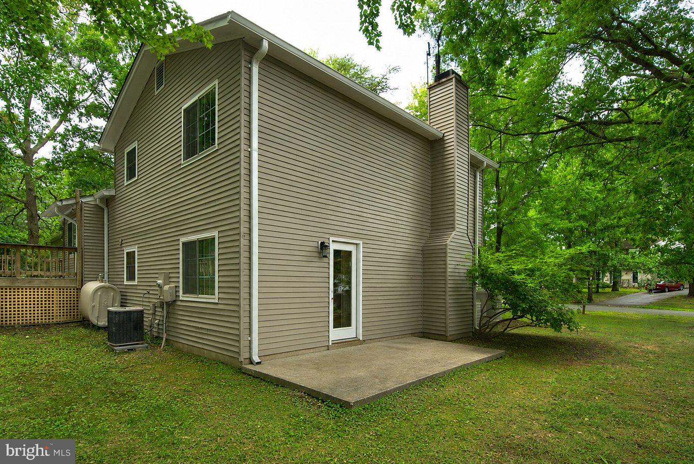 2405 Earlsgate Ct Property Photo 11