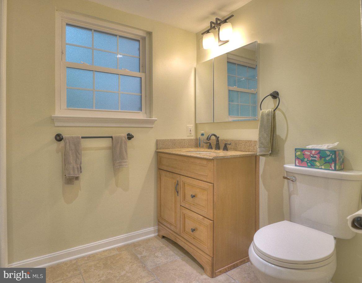 2405 Earlsgate Ct Property Photo 32