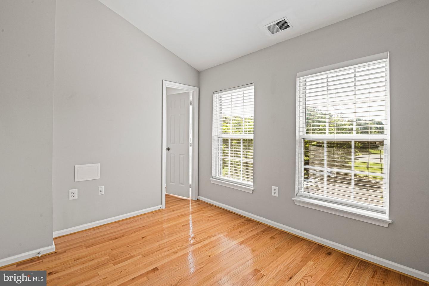 13102 Forest Mist Ln Property Photo 28