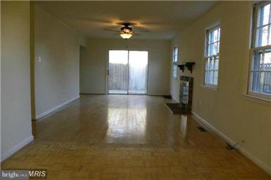 4205 Kincaid Ct Property Photo 4