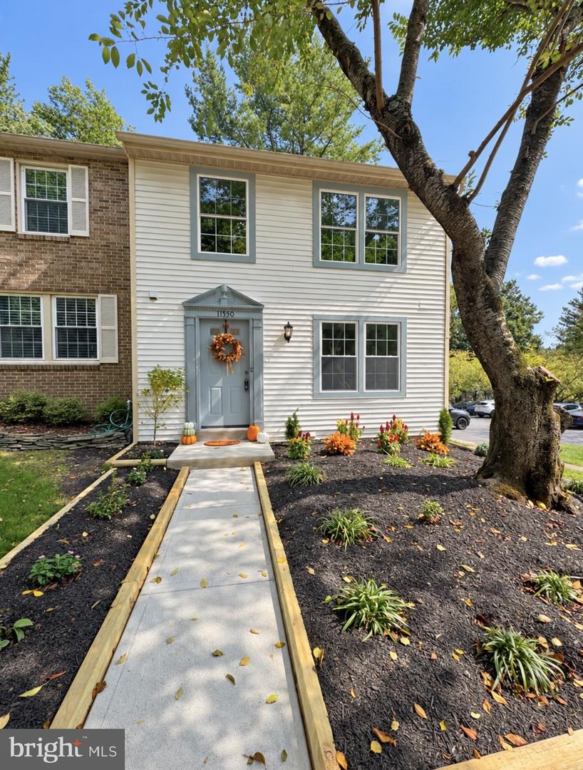 11550 IVY BUSH CT Property Photo 1
