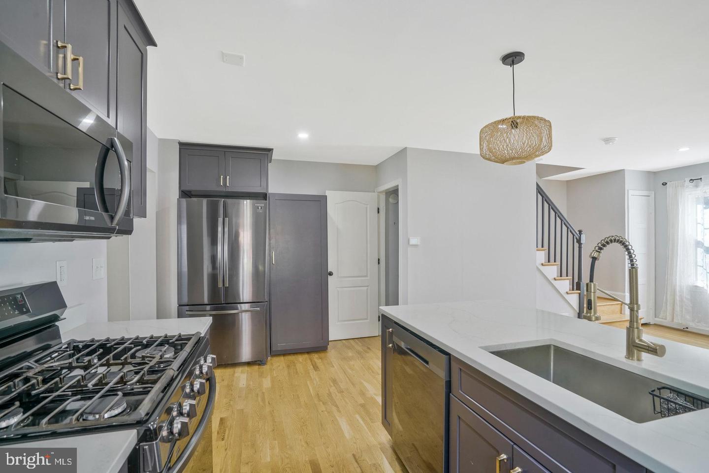 5758 Biscayne Dr Property Photo 6