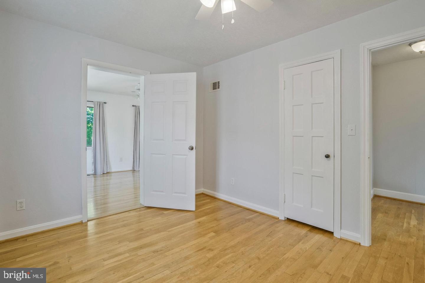 5758 Biscayne Dr Property Photo 26