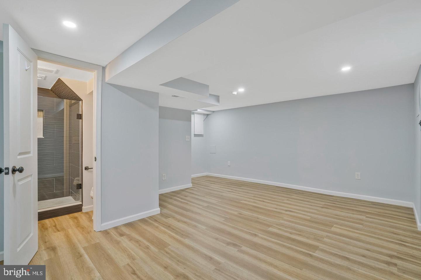 5758 Biscayne Dr Property Photo 33