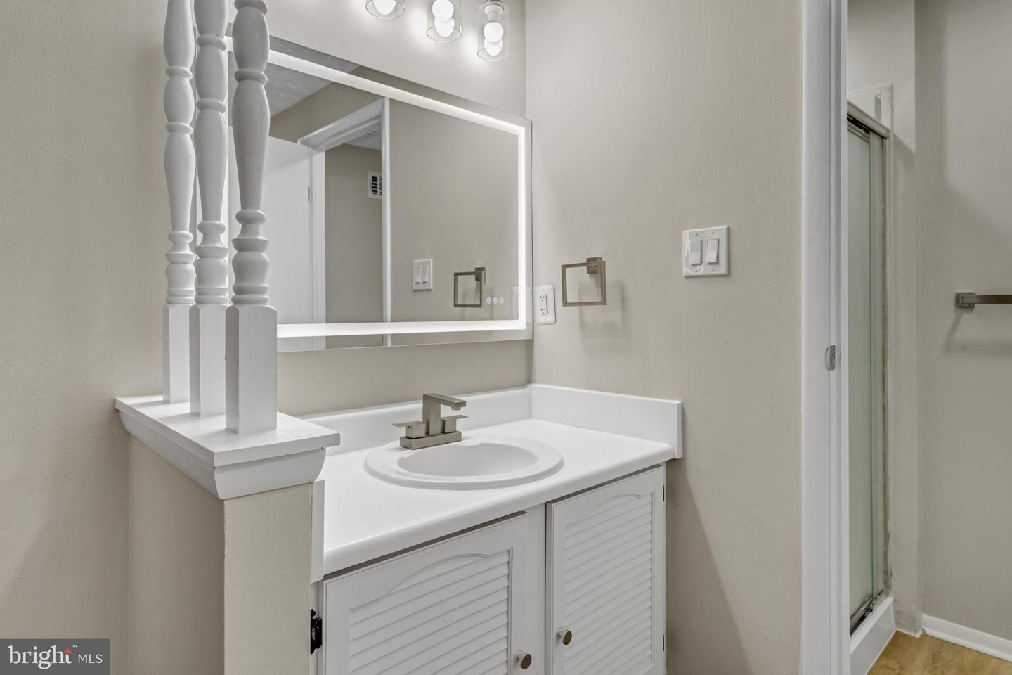 8031 Tyson Oaks Cir Property Photo 25