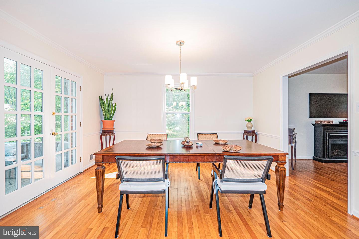 7111 Cheshire Ct Property Photo 7