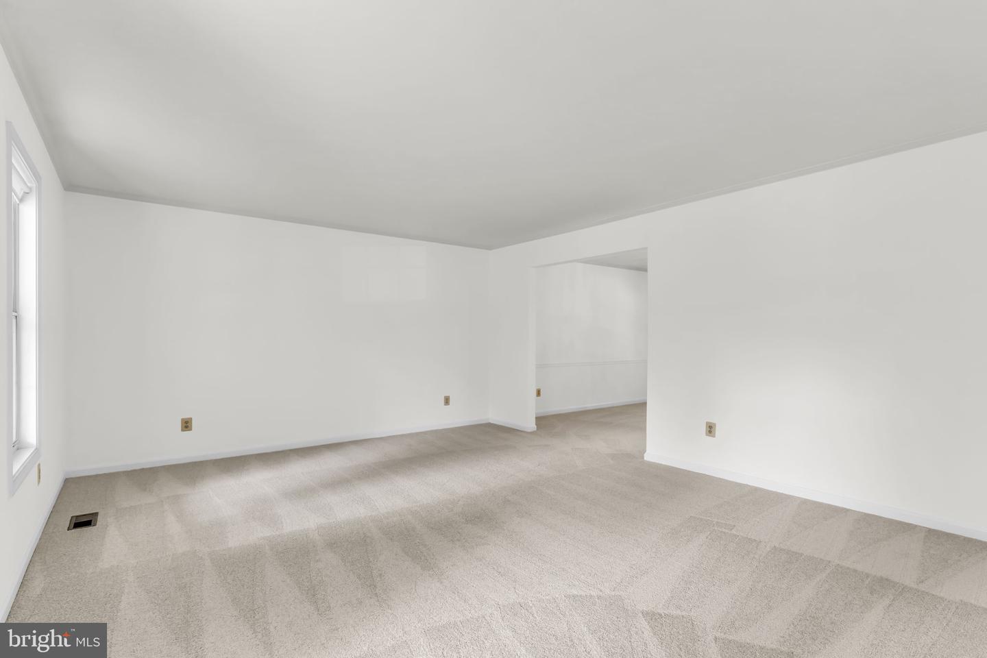 8516 Innisfree Dr Property Photo 8