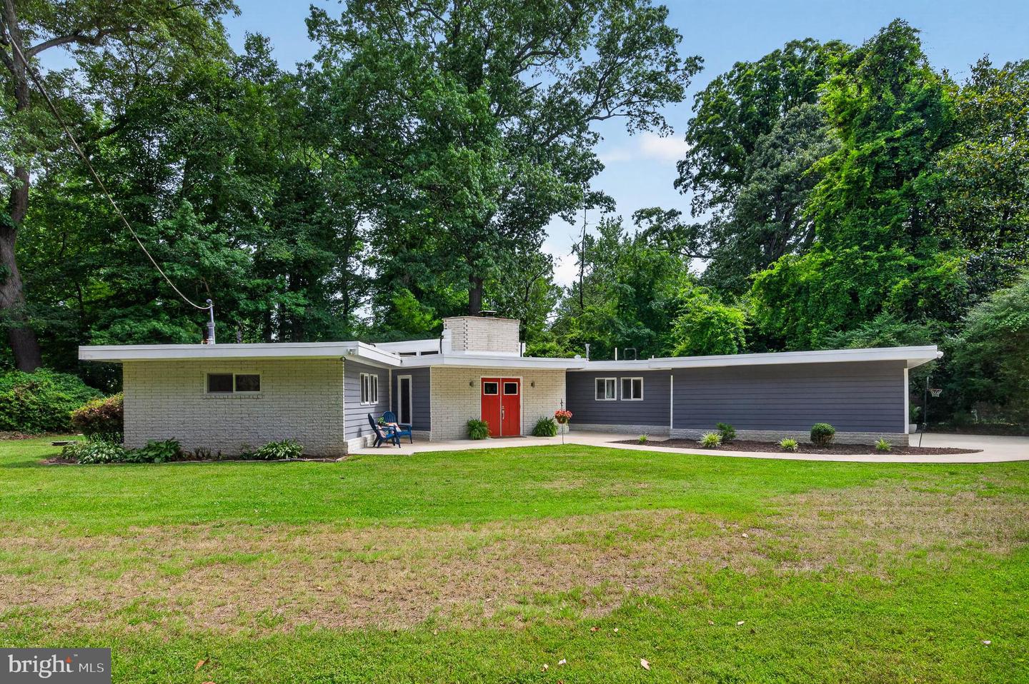 11724 River Dr Property Photo 3
