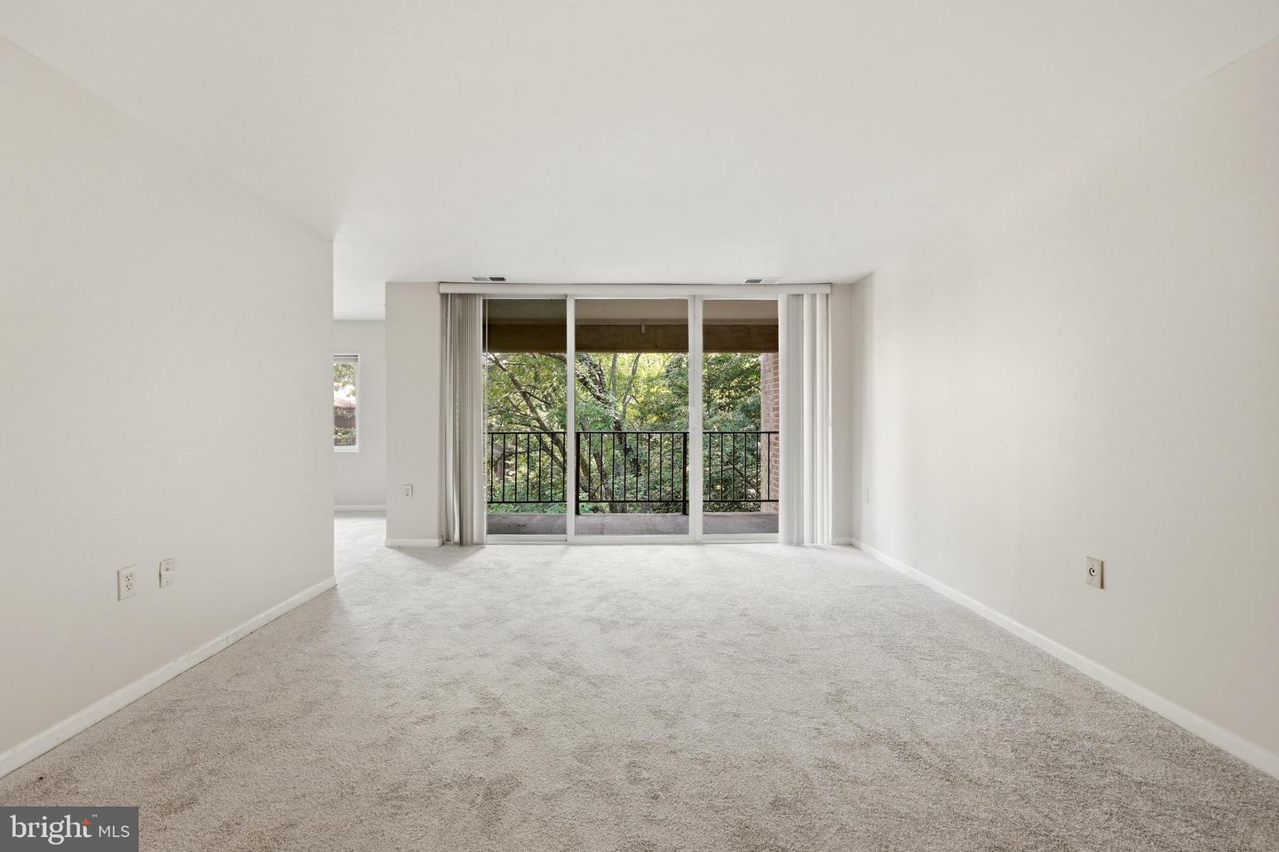 1405 Northgate Sq #32b Property Photo 7
