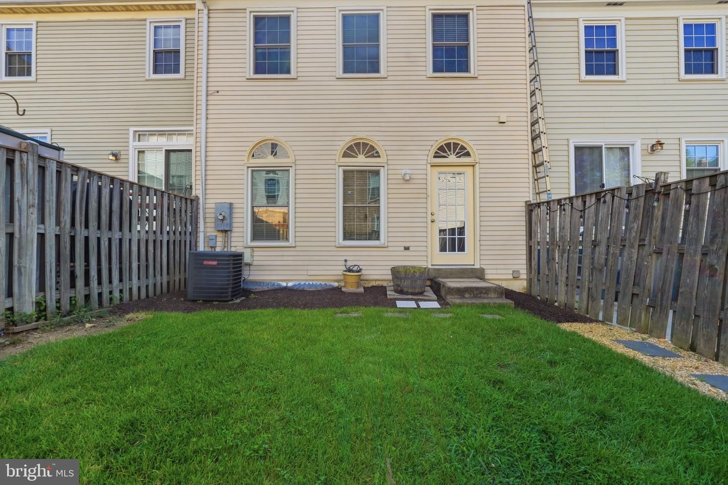 7978 Revenna Ln Property Photo 3
