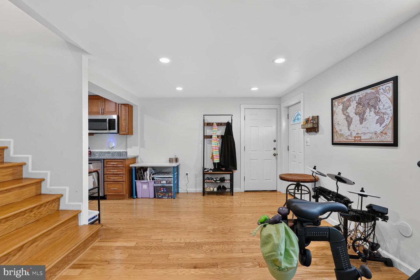 4725 Springbrook Dr Property Photo 8