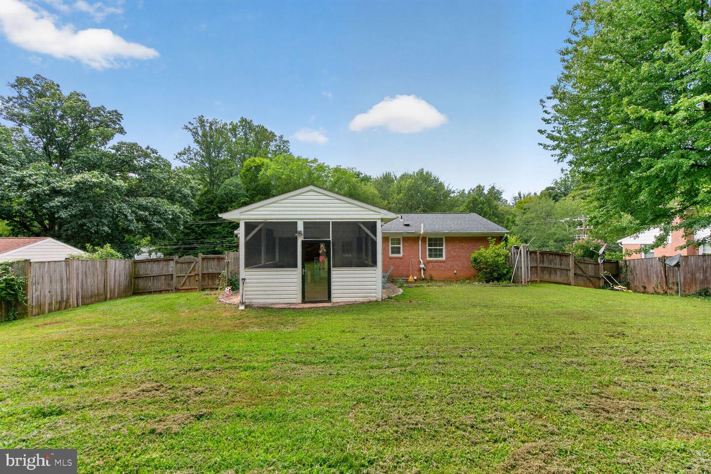 4725 Springbrook Dr Property Photo 31