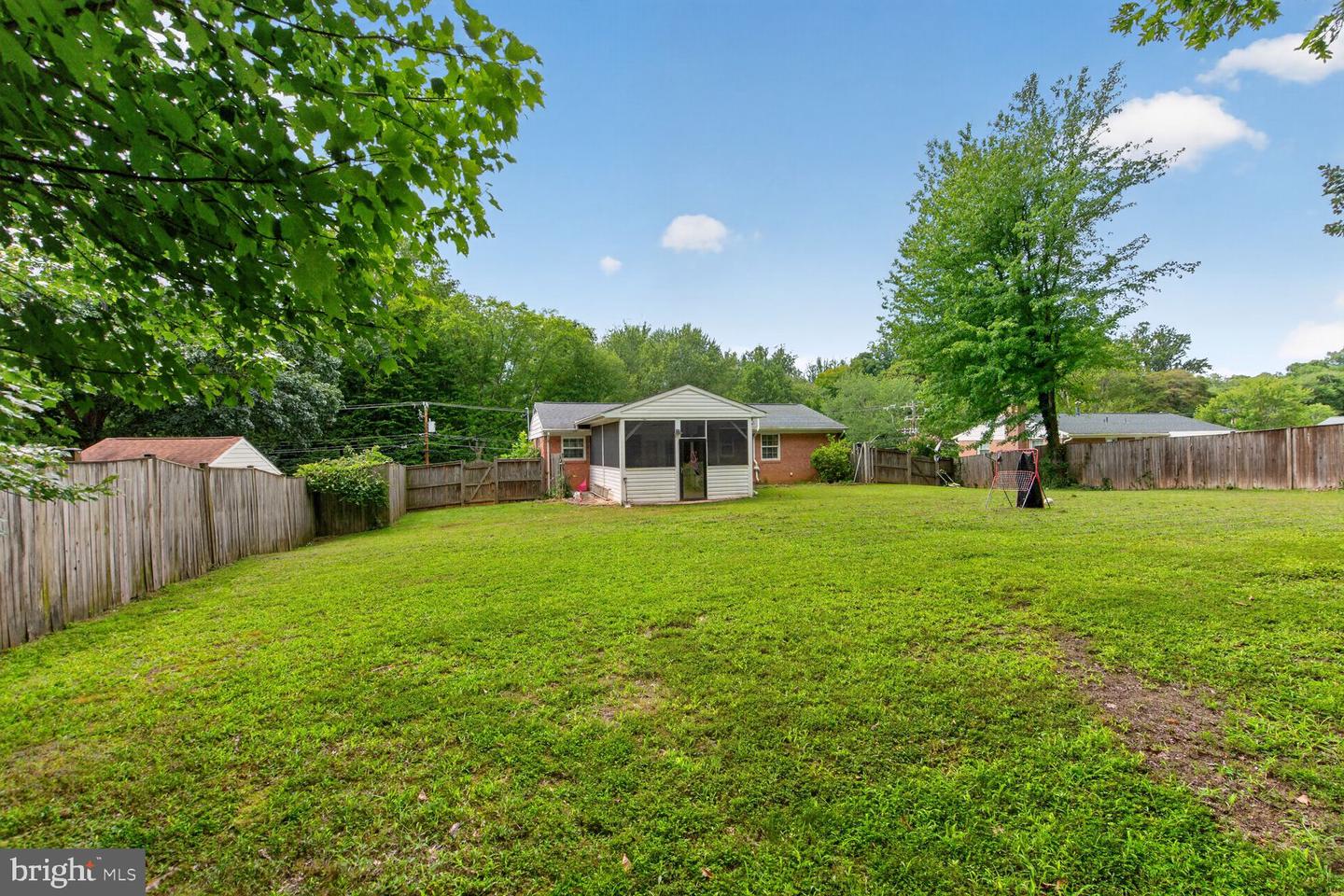 4725 Springbrook Dr Property Photo 33