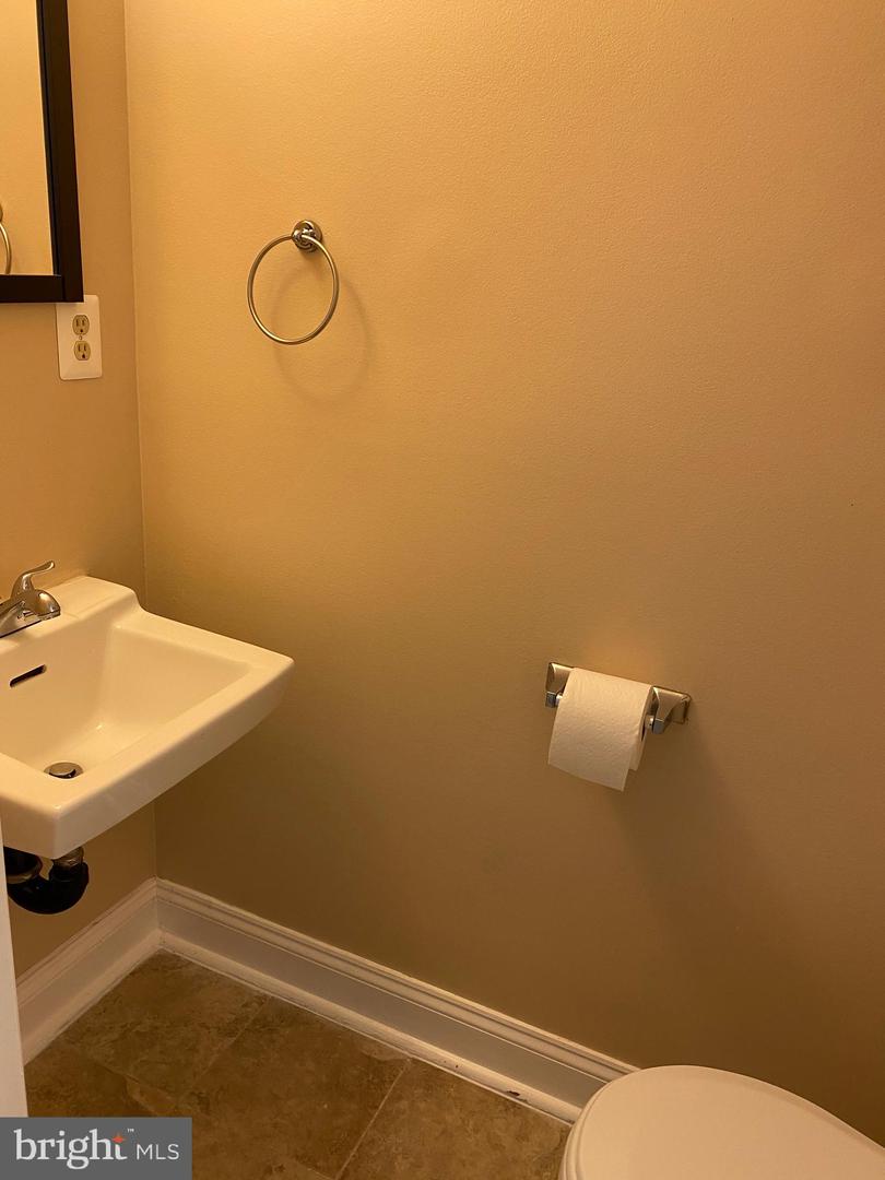 1666 Barnstead Dr Property Photo 45