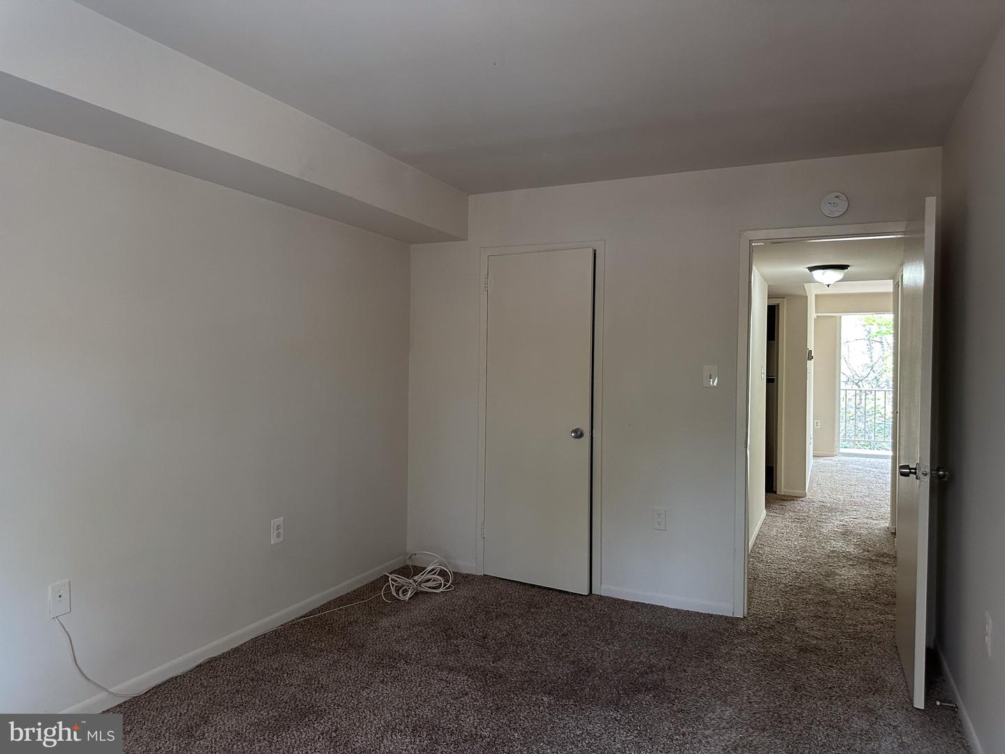 1550-22b Northgate Sq Property Photo 11