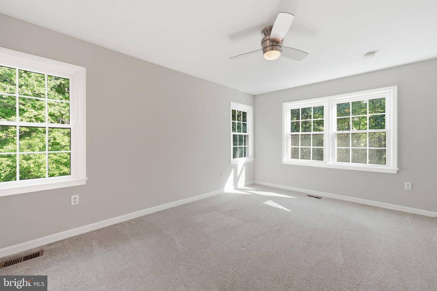 8108 Clifforest Dr Property Photo 11