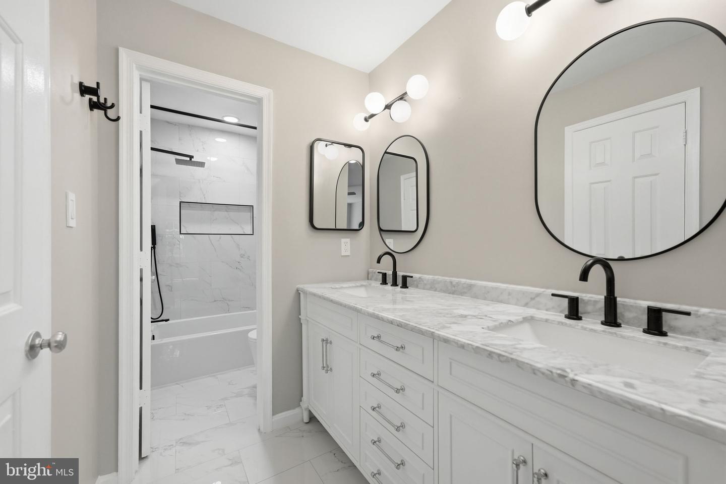 8108 Clifforest Dr Property Photo 13