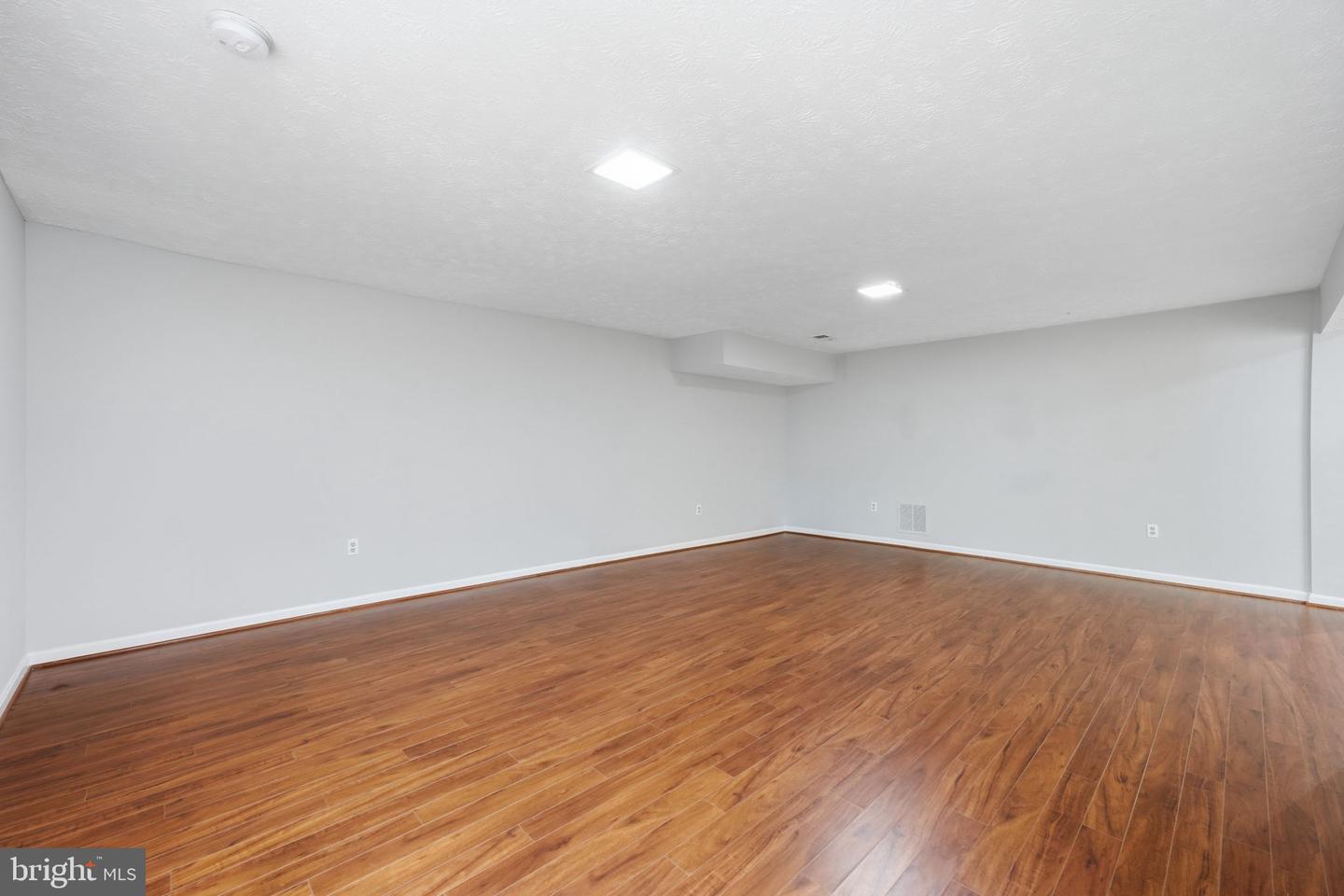 8108 Clifforest Dr Property Photo 22