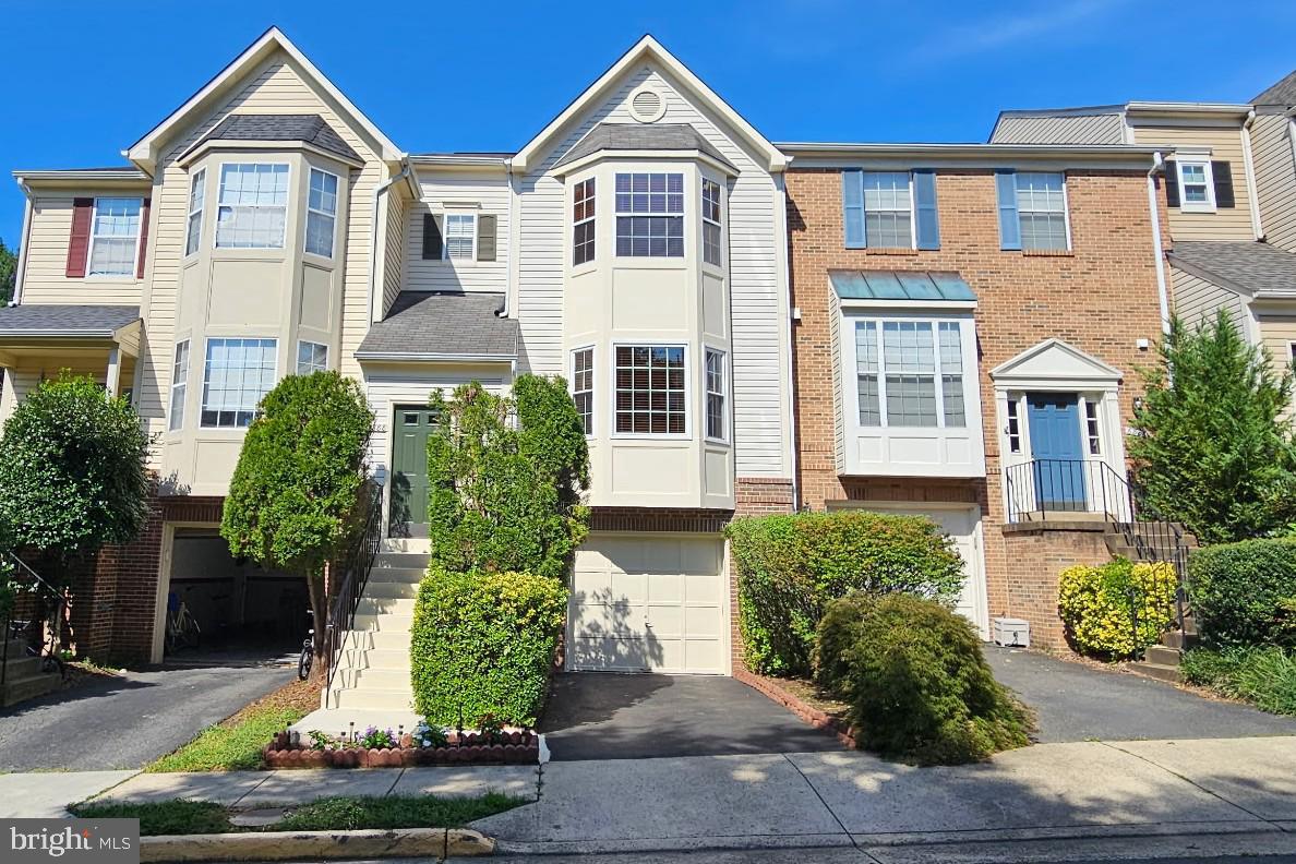 6888 Kerrywood Cir Property Photo 1