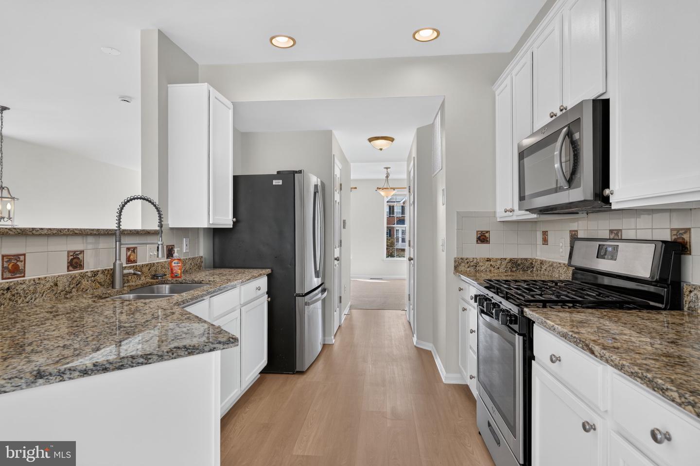 5300 Sandyford St Property Photo 14