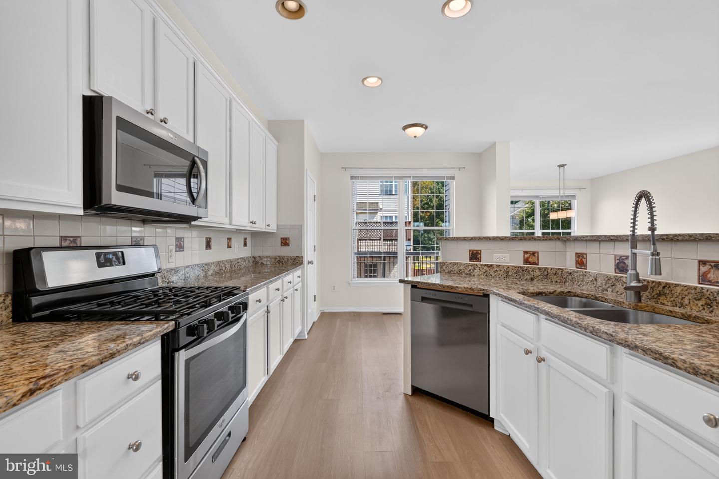 5300 Sandyford St Property Photo 16