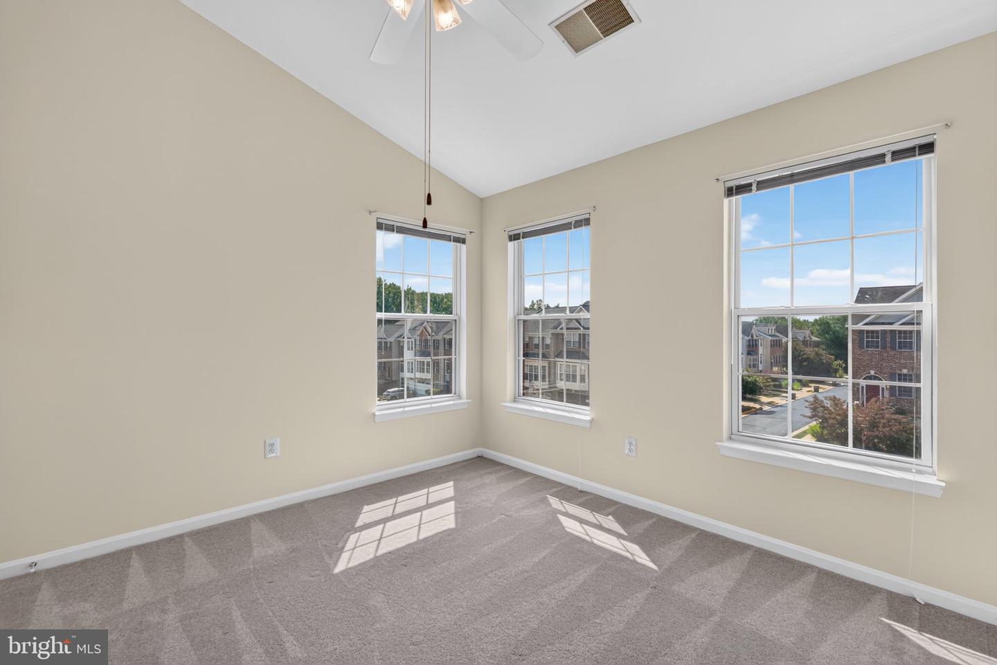 5300 Sandyford St Property Photo 21