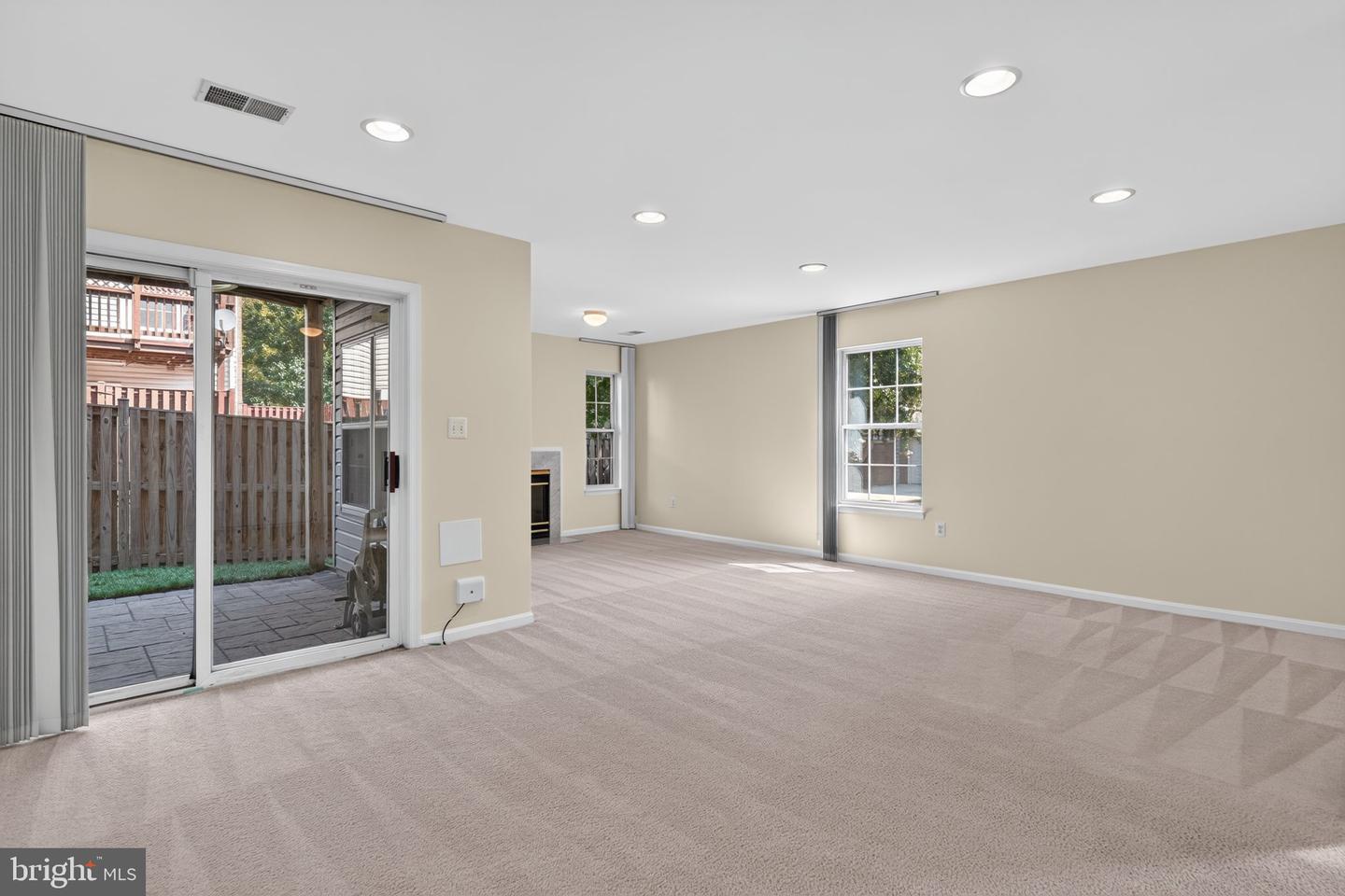 5300 Sandyford St Property Photo 27