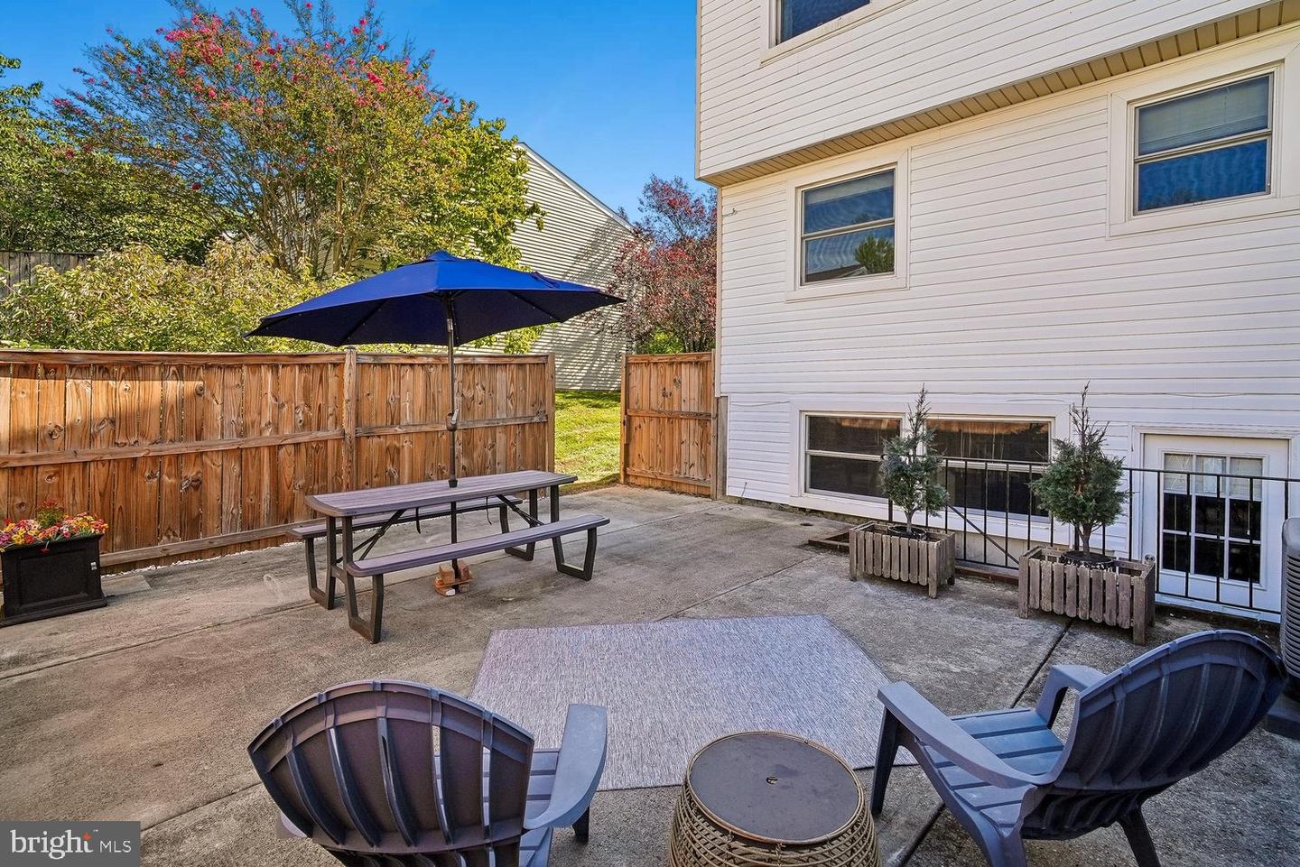 5572 Glasgow Woods Ct Property Photo 41