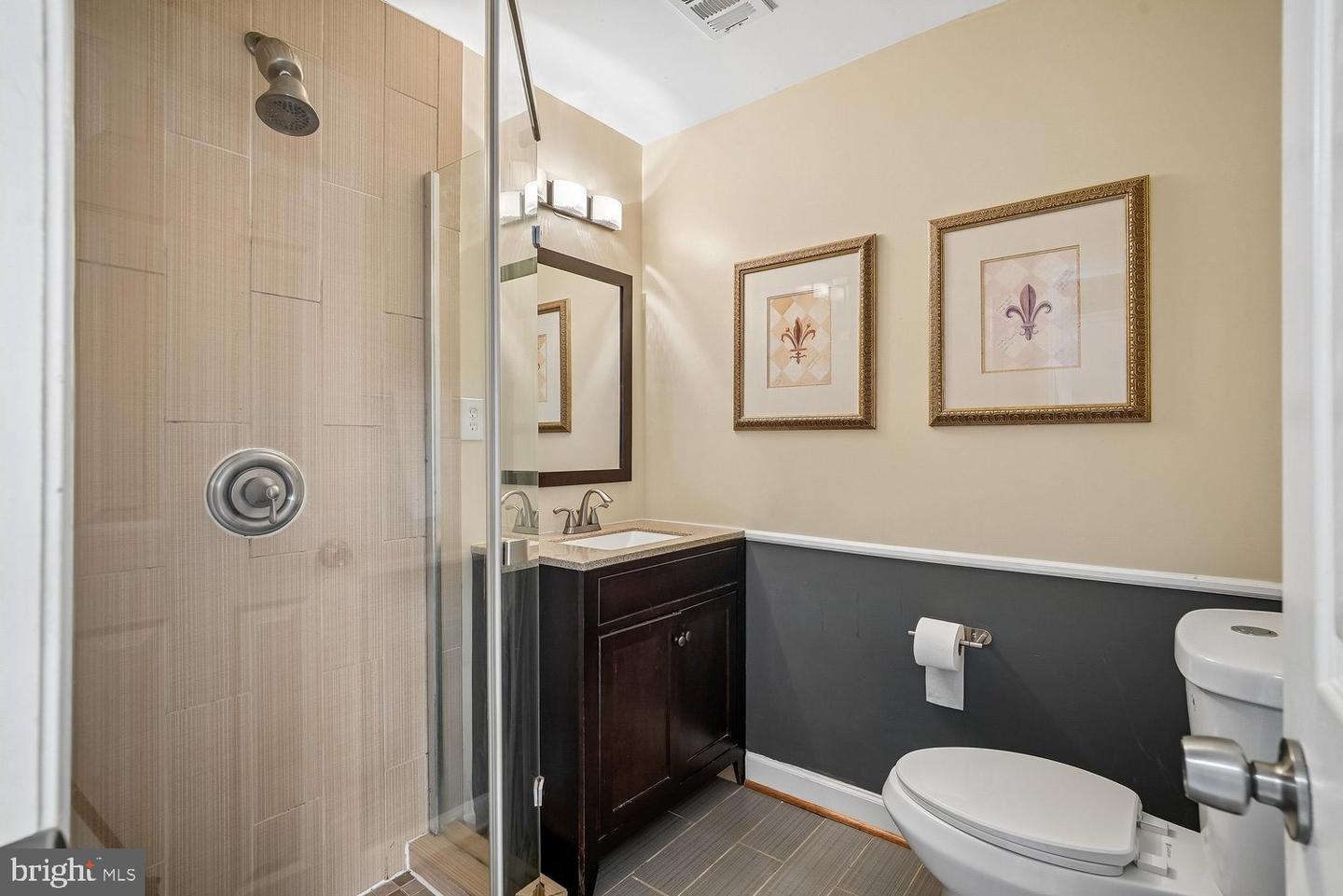 5572 Glasgow Woods Ct Property Photo 42