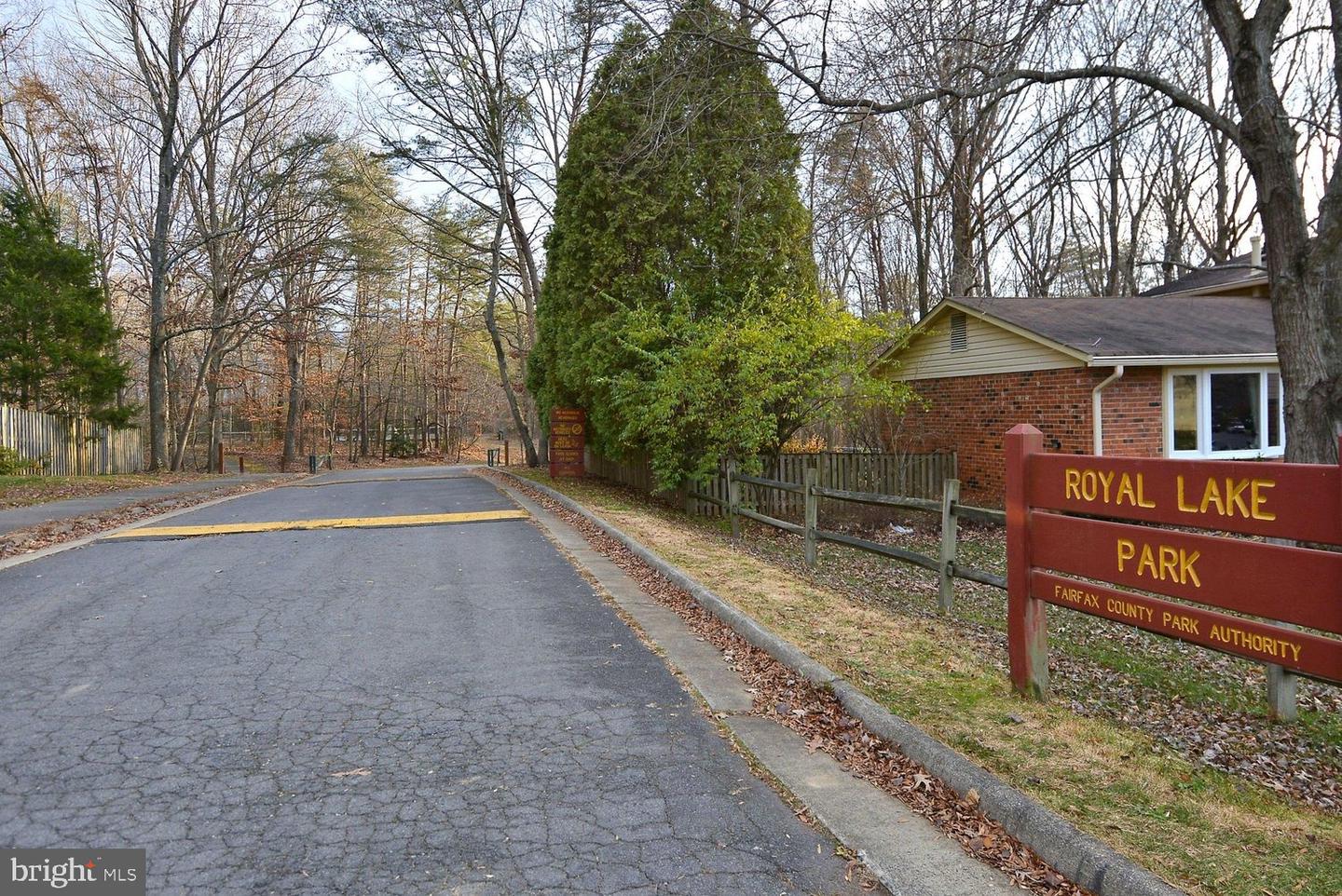 5572 Glasgow Woods Ct Property Photo 61