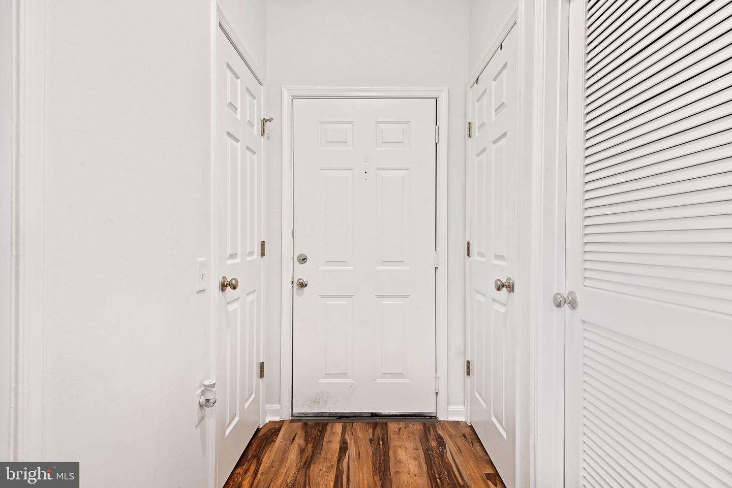 8202 Catbird Cir #101 Property Photo 10