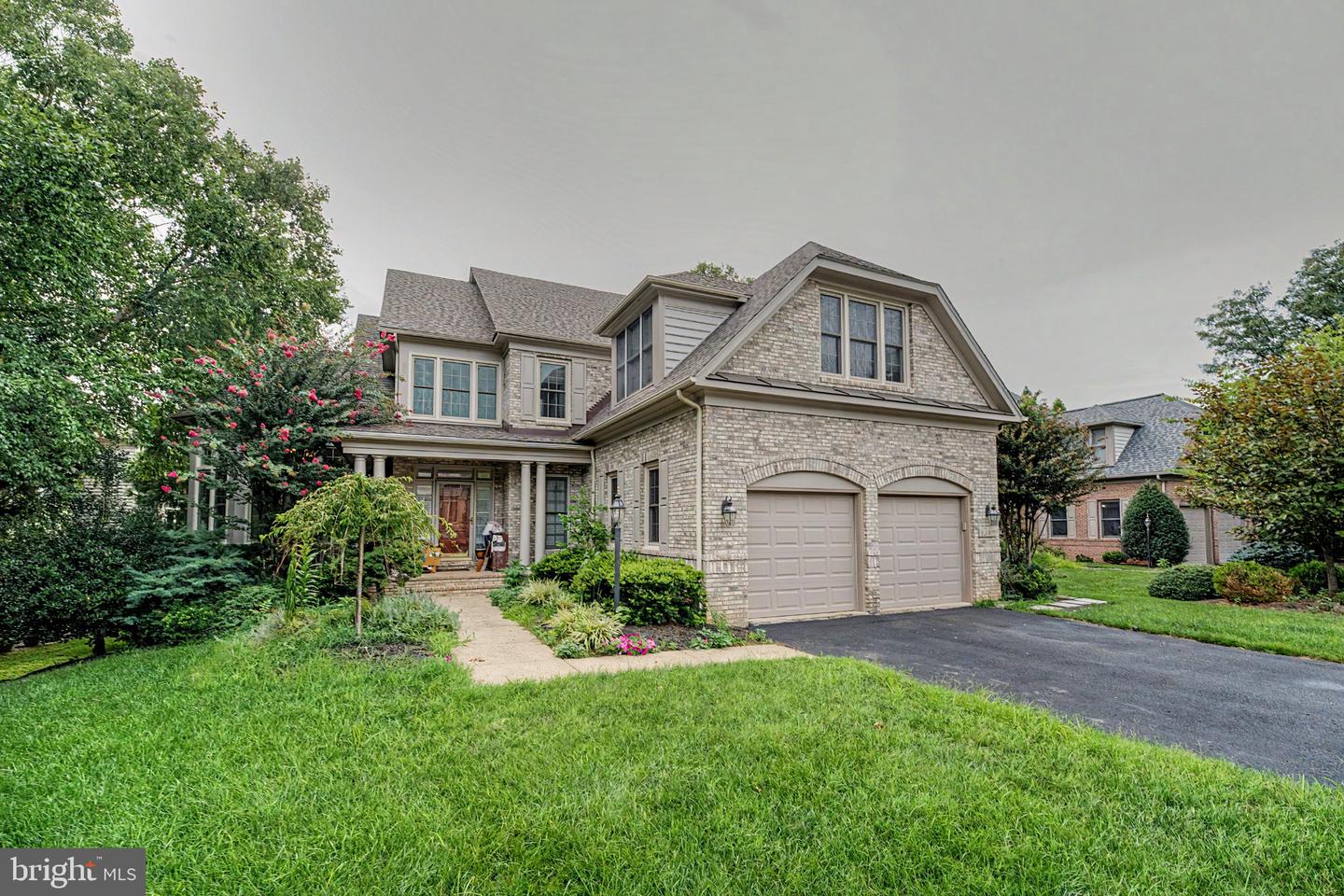 1492 Broadstone Pl Property Photo 1