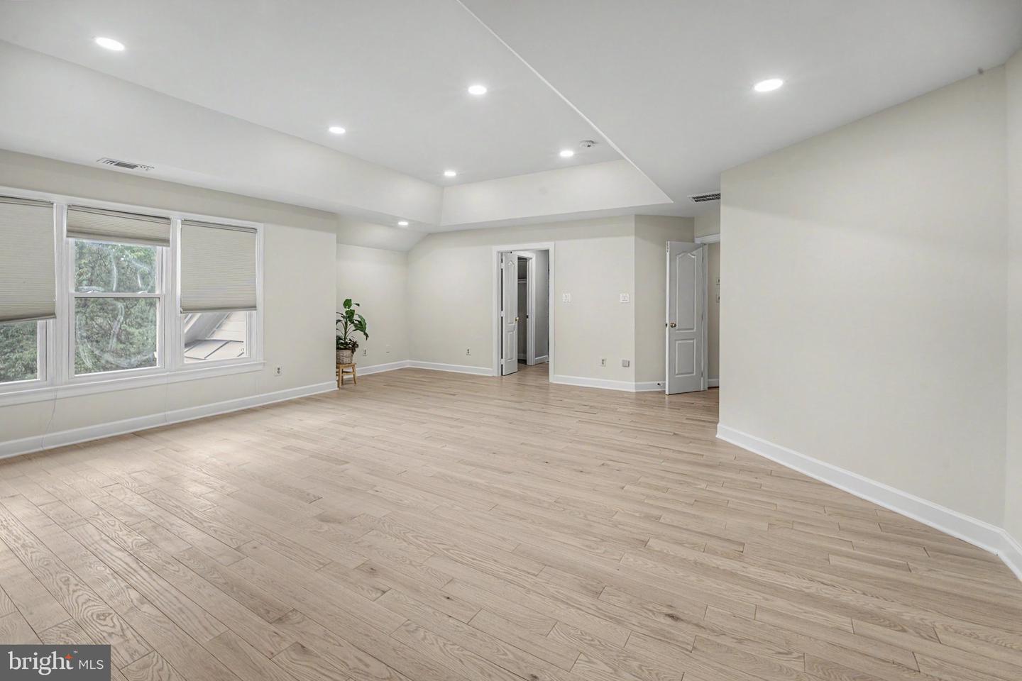 1492 Broadstone Pl Property Photo 6