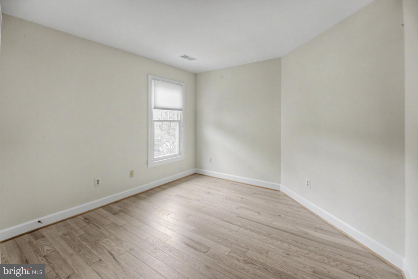 1492 Broadstone Pl Property Photo 11