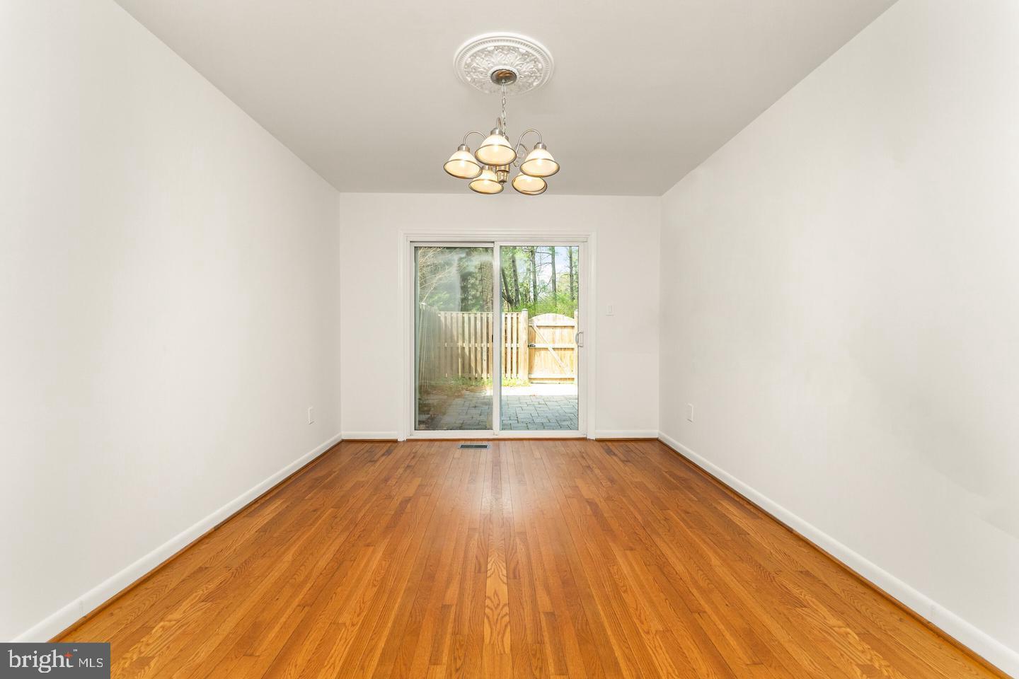 1808 Golf View Ct Property Photo 7