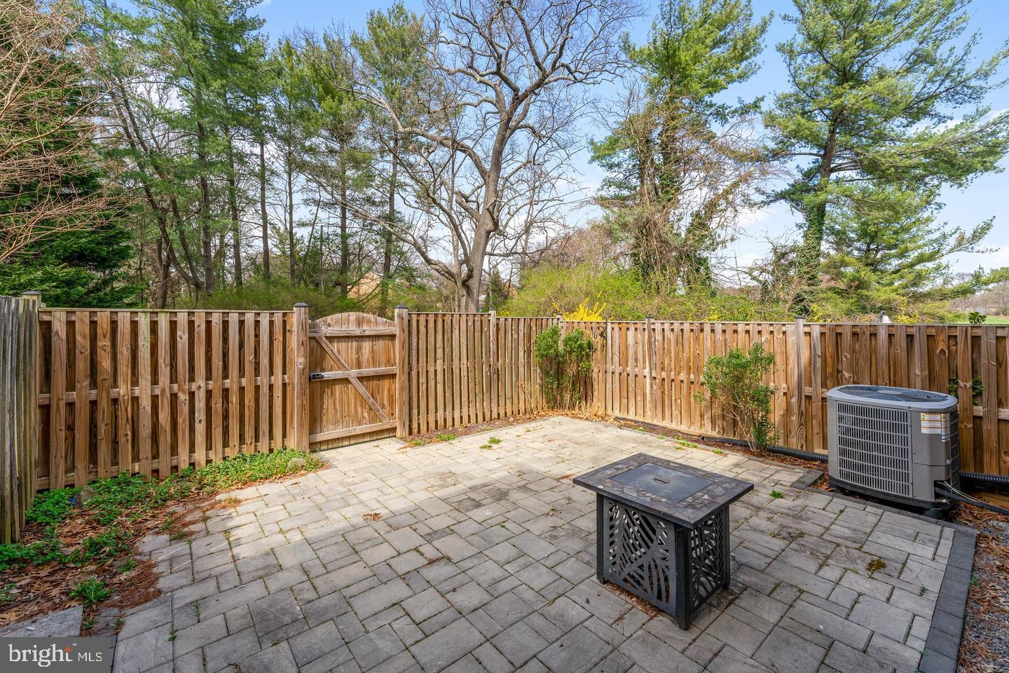 1808 Golf View Ct Property Photo 23