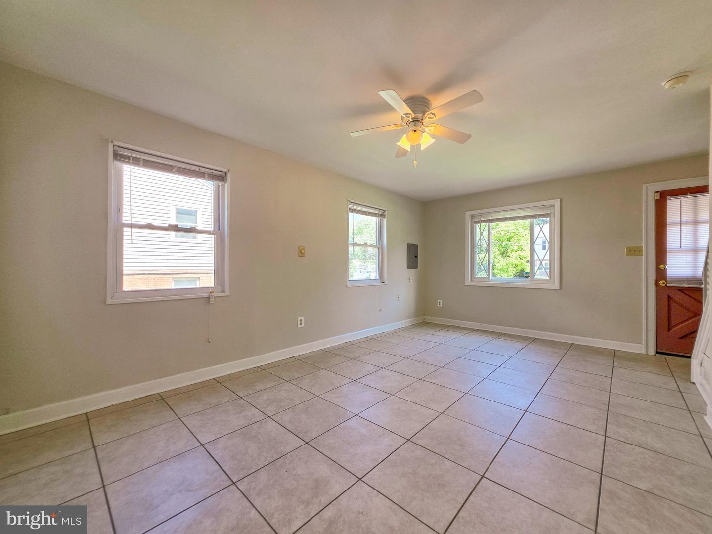 5818 Fifer Dr Property Photo 6