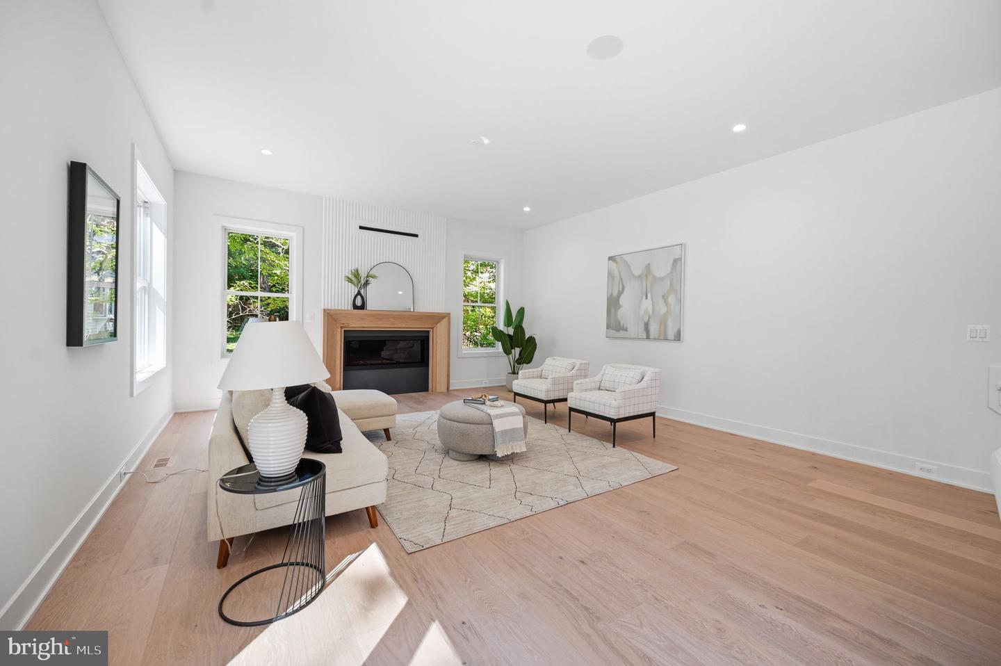 107 Yeonas Drive Se Property Photo 10