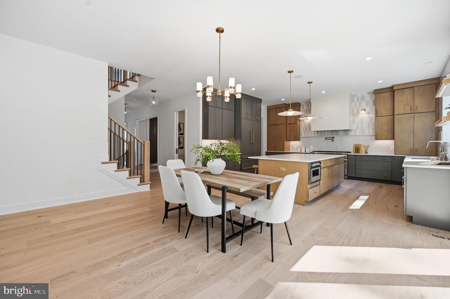 107 Yeonas Drive Se Property Photo 15