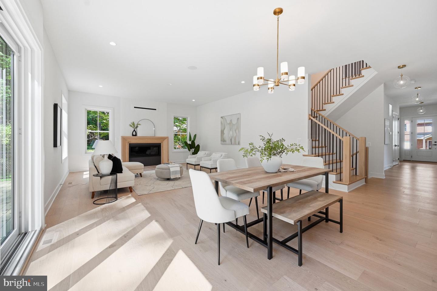 107 Yeonas Drive Se Property Photo 18