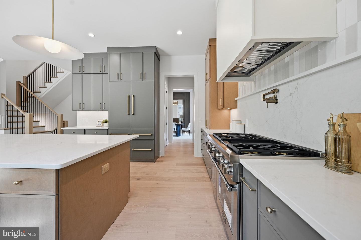 107 Yeonas Drive Se Property Photo 19