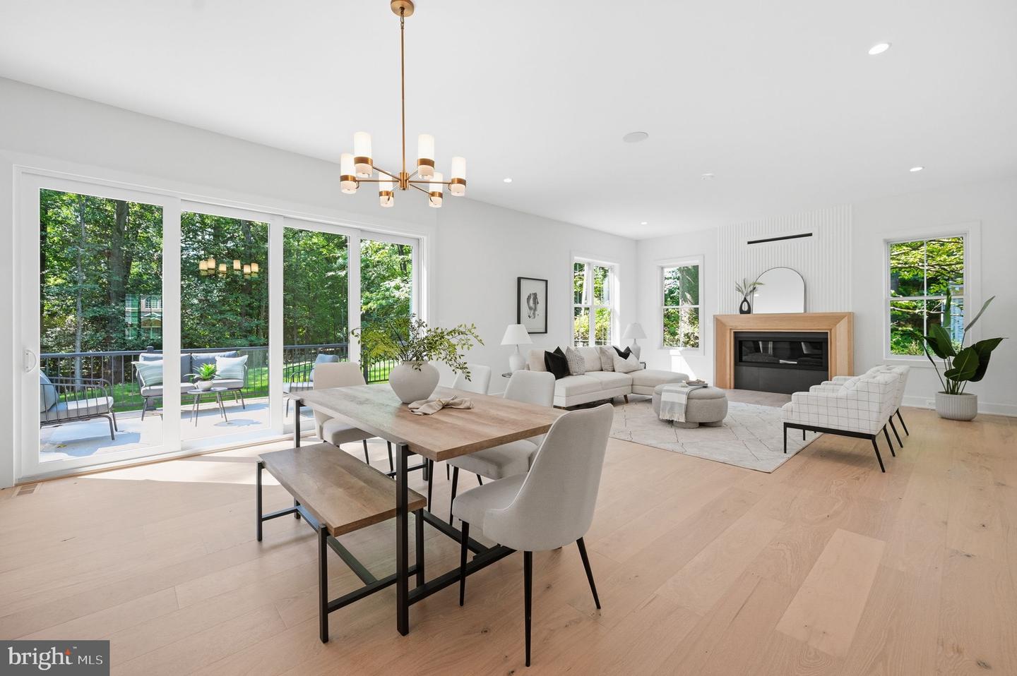 107 Yeonas Drive Se Property Photo 33