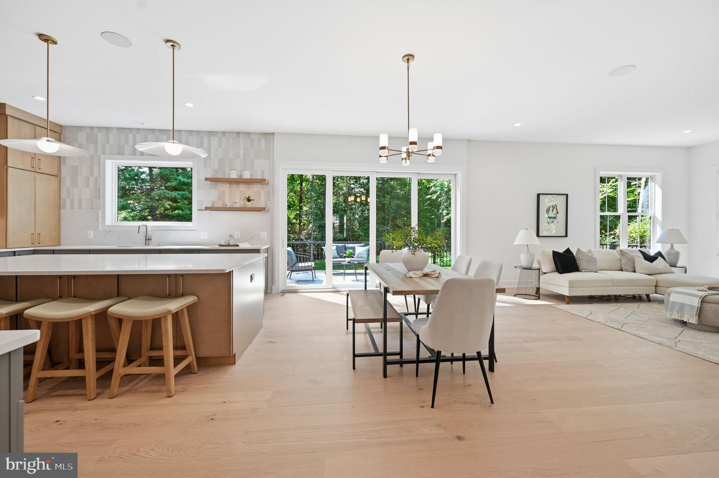 107 Yeonas Drive Se Property Photo 35