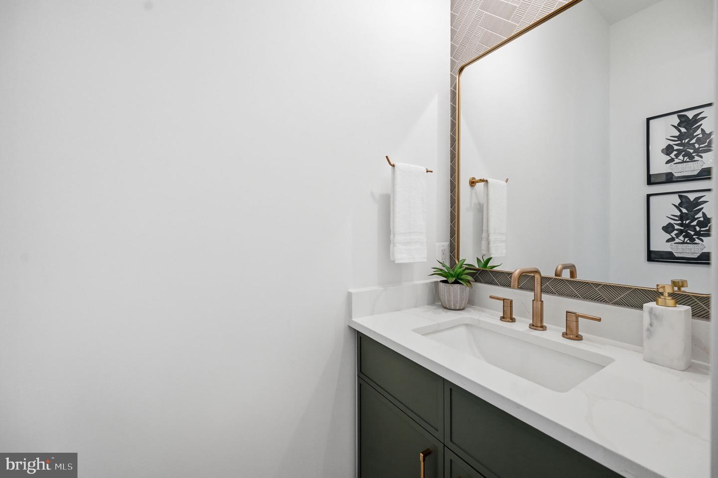 107 Yeonas Drive Se Property Photo 41
