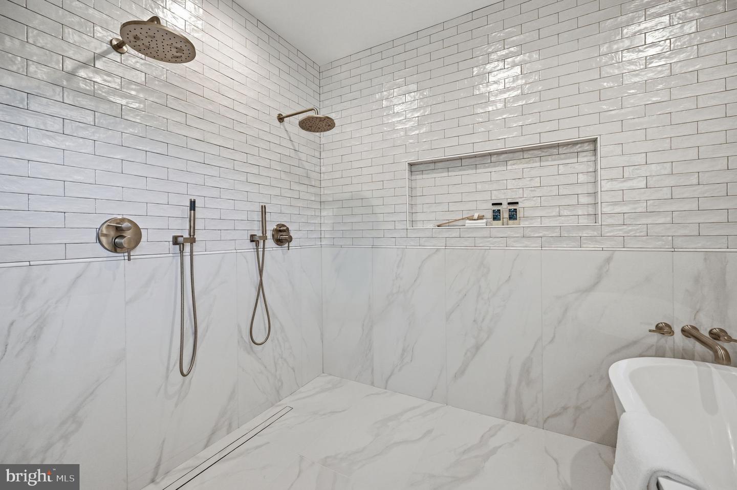 107 Yeonas Drive Se Property Photo 46